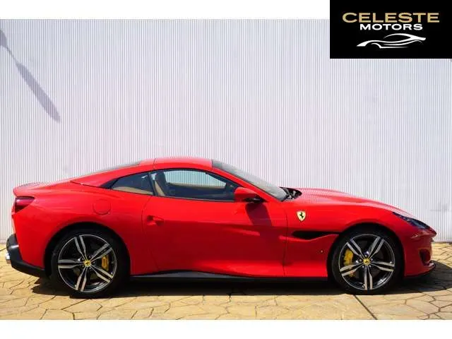 FERRARI Portofino 2020 — photo 6 sur 8