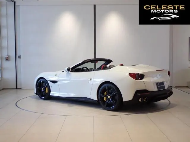 FERRARI Portofino 2018 — photo 4 sur 8