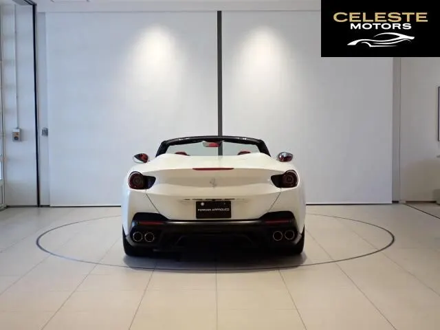 FERRARI Portofino 2018 — photo 5 sur 8