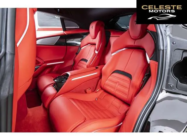 FERRARI Purosangue 2024 — photo 1 sur 8