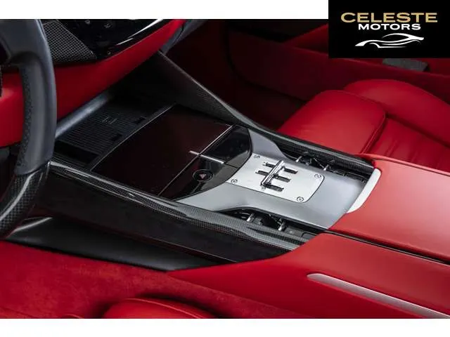 FERRARI Purosangue 2024 — photo 4 sur 8