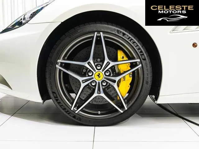 FERRARI California 2011 — photo 5 sur 8