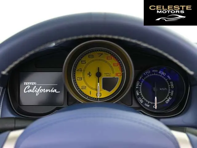 FERRARI California 2011 — photo 7 sur 8