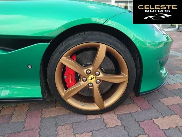 FERRARI Portofino 2018 — photo 2 sur 8