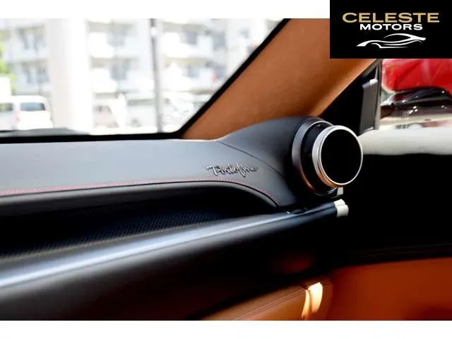 FERRARI Portofino 2019 — photo 6 sur 8