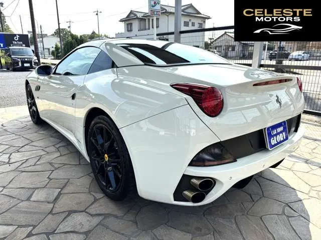 FERRARI California 2011 — photo 5 sur 8