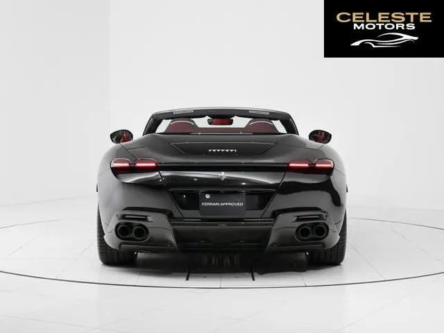 FERRARI Roma Spider 2024 — photo 2 sur 8