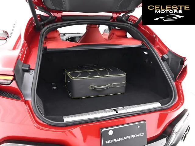 FERRARI Purosangue 2024 — photo 7 sur 8