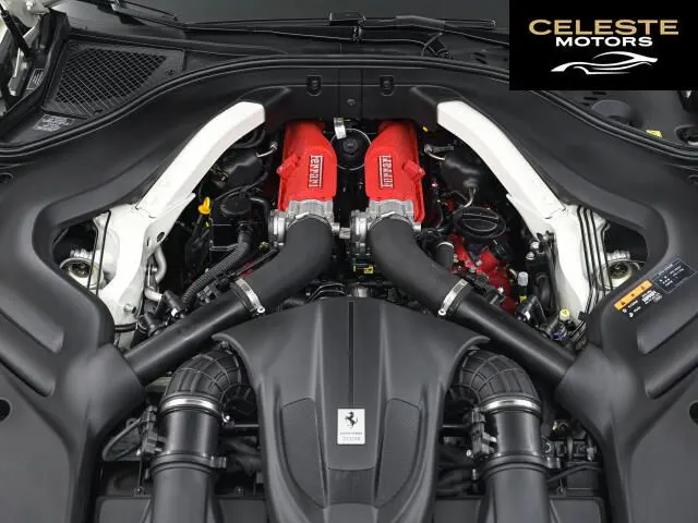 FERRARI Roma Spider 2025 — photo 6 sur 8