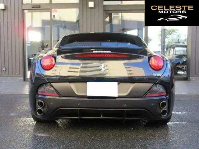 FERRARI California 2009 — photo 1 sur 8