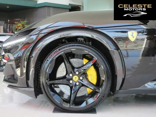 FERRARI Purosangue 2024 — photo 8 sur 8