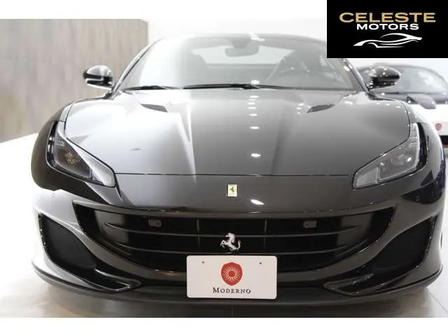 FERRARI Portofino 2018 — photo 2 sur 8