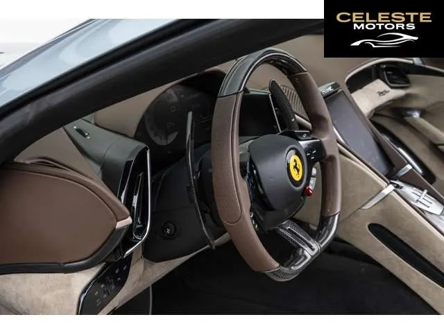 FERRARI Roma Spider 2024 — photo 5 sur 8