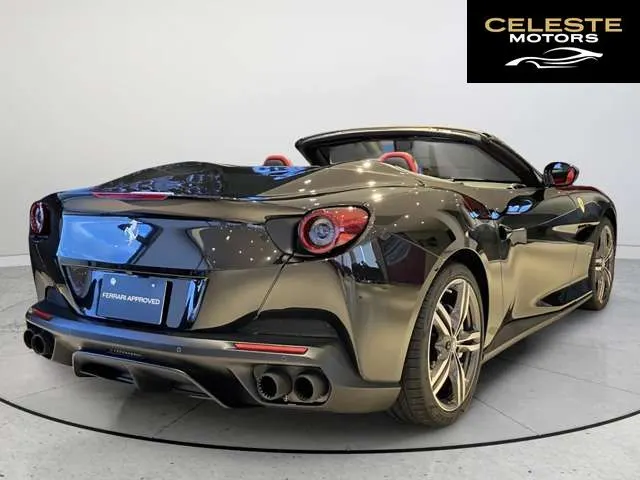 FERRARI Portofino 2019 — photo 2 sur 8
