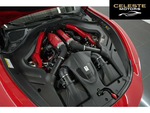 FERRARI Roma Spider 2024 — photo 2 sur 8