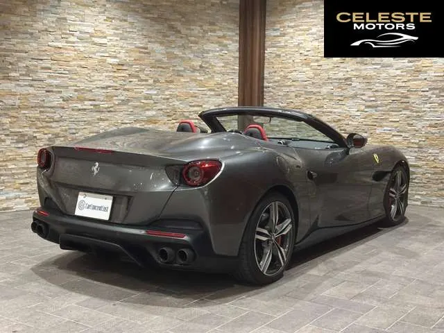 FERRARI Portofino 2020 — photo 8 sur 8