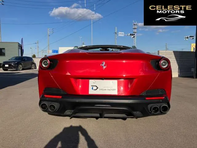 FERRARI Portofino 2019 — photo 7 sur 8