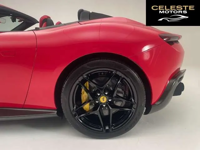 FERRARI Roma Spider 2025 — photo 4 sur 8