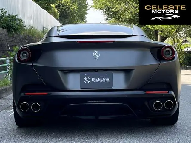 FERRARI Portofino 2019 — photo 3 sur 8
