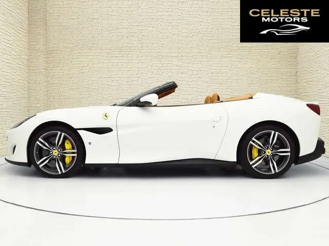 FERRARI Portofino 2021 — photo 2 sur 8