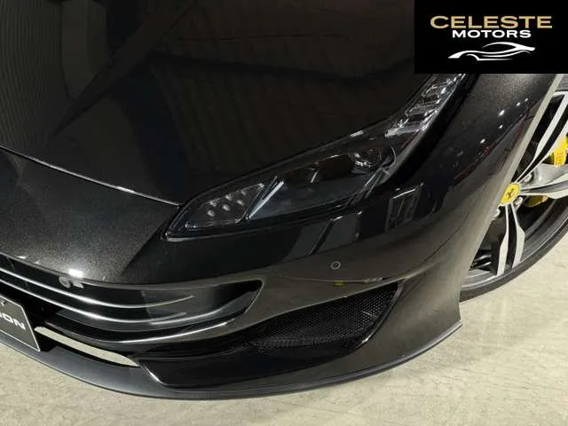 FERRARI Portofino 2019 — photo 2 sur 8
