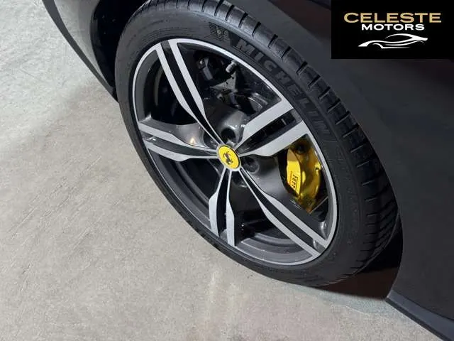 FERRARI Portofino 2019 — photo 8 sur 8