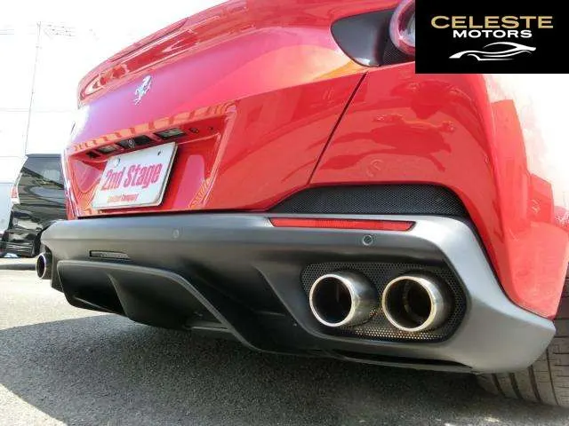 FERRARI Portofino 2019 — photo 6 sur 8