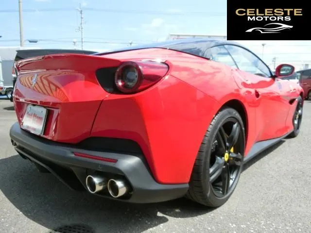FERRARI Portofino 2019 — photo 7 sur 8
