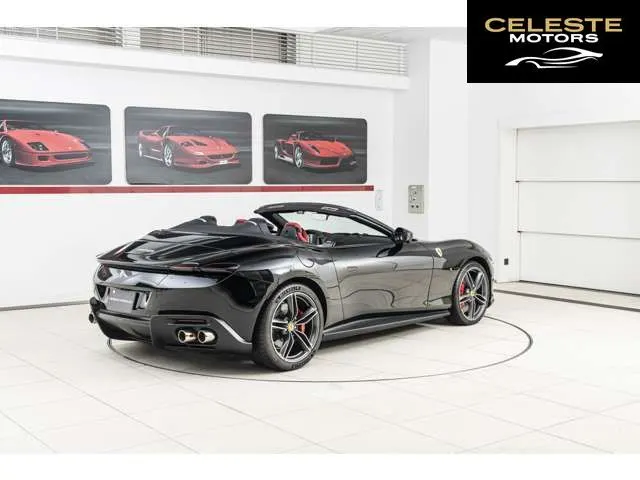FERRARI Roma Spider 2024 — photo 2 sur 8