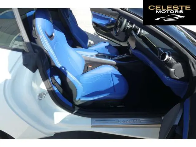 FERRARI Portofino 2020 — photo 7 sur 8