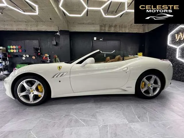 FERRARI California 2009 — photo 7 sur 8