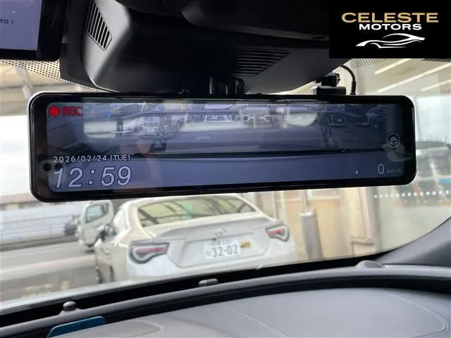 JAGUAR XE 2019 — photo 6 sur 8