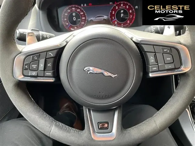 JAGUAR XE 2019 — photo 7 sur 8