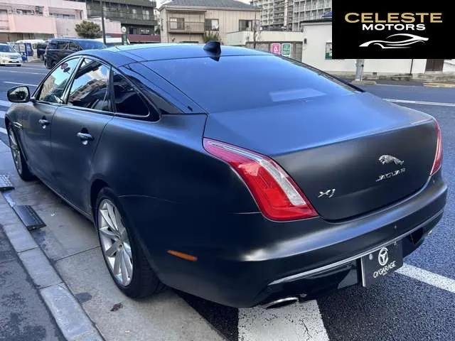 JAGUAR XJ 2018 — photo 2 sur 8