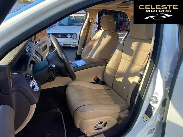 JAGUAR XJ 2010 — photo 6 sur 8