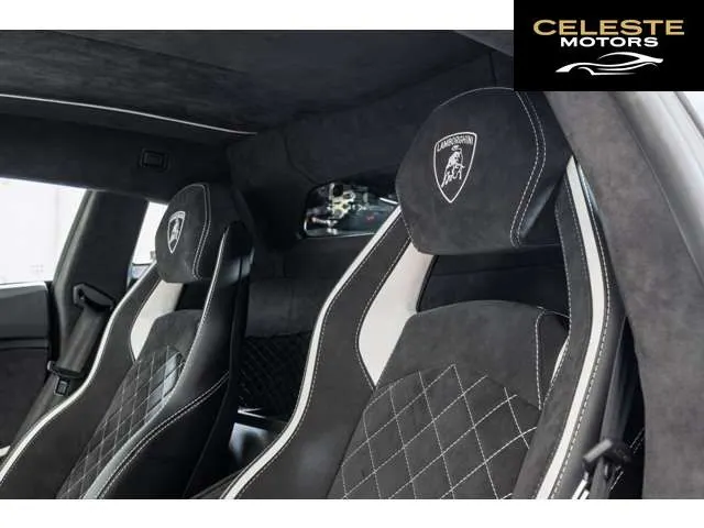LAMBORGHINI Aventador 2018 — photo 6 sur 8