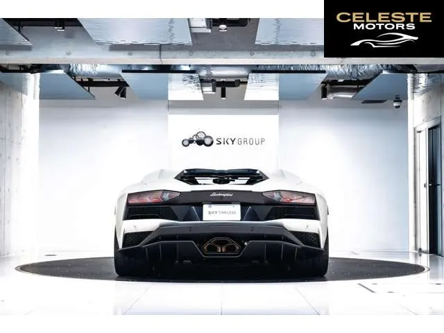 LAMBORGHINI Aventador 2018 — photo 8 sur 8