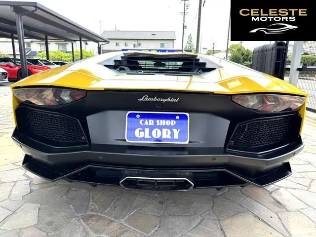 LAMBORGHINI Aventador 2014 — photo 3 sur 8
