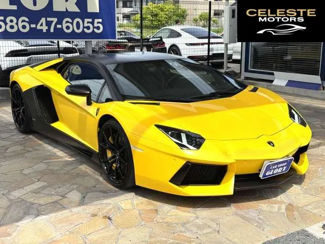LAMBORGHINI Aventador 2014 — photo 4 sur 8