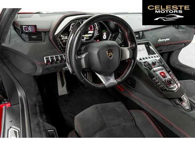 LAMBORGHINI Aventador 2015 — photo 2 sur 8