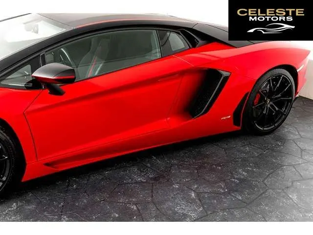 LAMBORGHINI Aventador 2015 — photo 8 sur 8