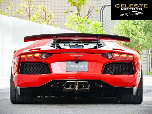LAMBORGHINI Aventador 2014 — photo 2 sur 8