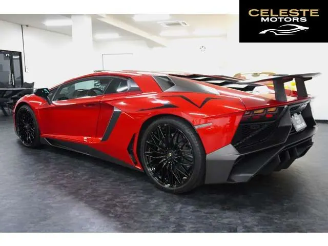 LAMBORGHINI Aventador 2016 — photo 5 sur 8