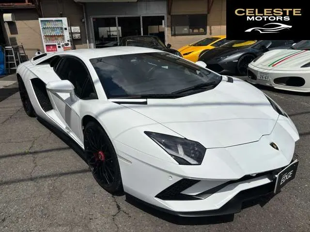 LAMBORGHINI Aventador 2017 — photo 6 sur 8
