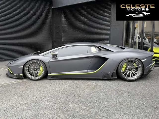 LAMBORGHINI Aventador 2021 — photo 8 sur 8