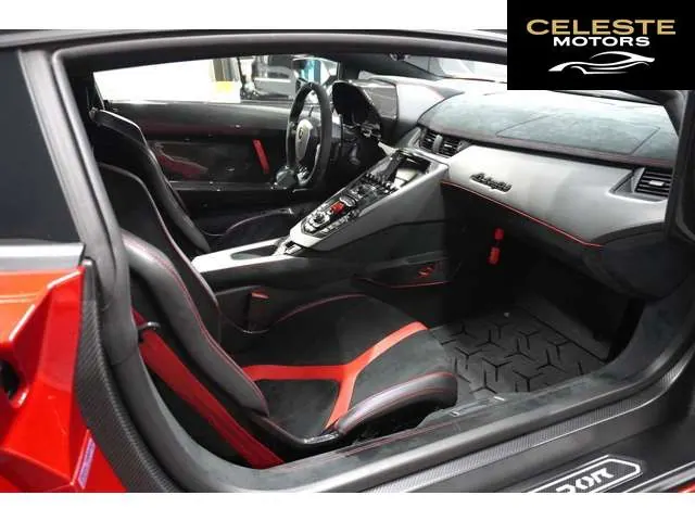 LAMBORGHINI Aventador 2015 — photo 4 sur 8