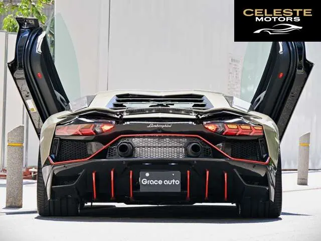 LAMBORGHINI Aventador 2017 — photo 4 sur 8