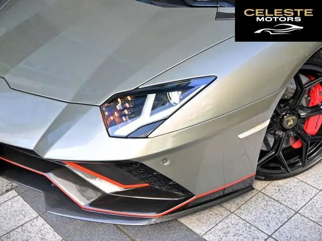 LAMBORGHINI Aventador 2017 — photo 8 sur 8