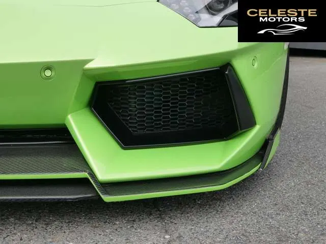 LAMBORGHINI Aventador 2012 — photo 7 sur 8