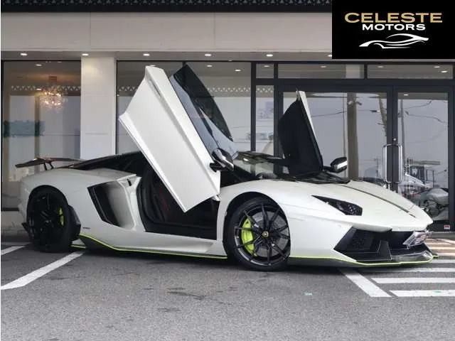 LAMBORGHINI Aventador 2015 — photo 2 sur 8